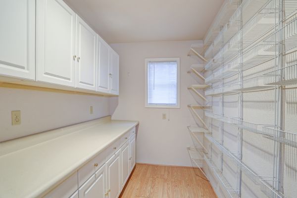 Pantry Repair in Corsicana