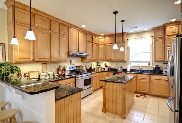 Maple Kitchen Cabinet Repair in Corsicana